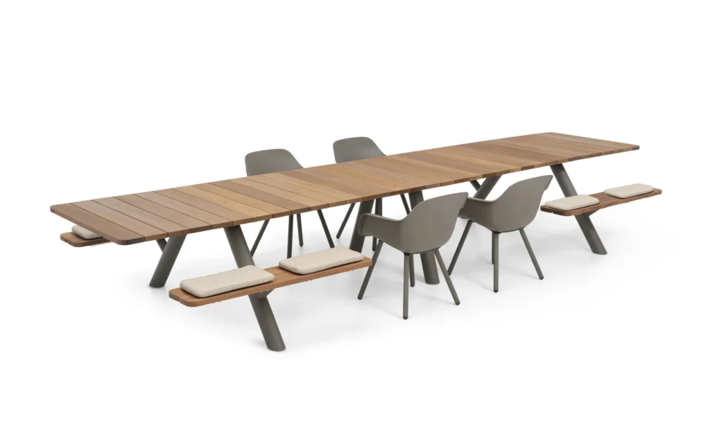 The Panigiri by Extremis snagged a Gold Best of NeoCon award in outdoor furniture. Its robust steel frame and functional design make it perfect for breakout patios and outdoor meeting spots—spaces where teams can recharge, collaborate, and enjoy fresh air. ￼ ￼